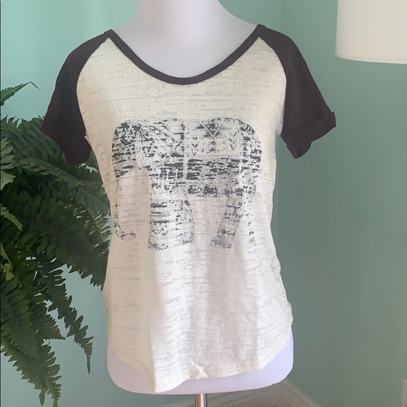 Zumiez Tops - Zumiez Women Elephant Burnout Out T-shirt